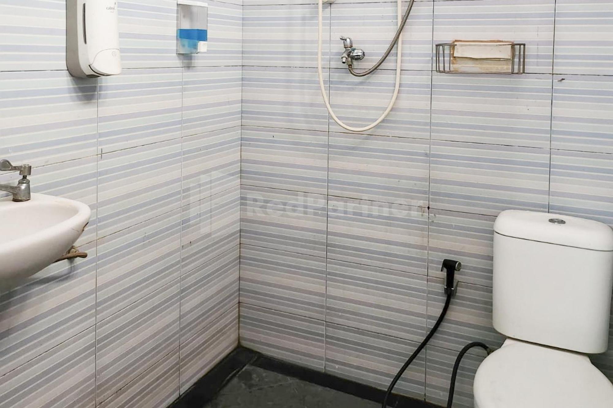 Puspita Homestay Mitra Reddoorz Bekasi Ngoại thất bức ảnh