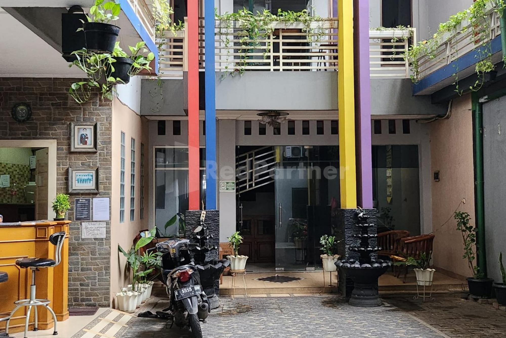 Puspita Homestay Mitra Reddoorz Bekasi Ngoại thất bức ảnh